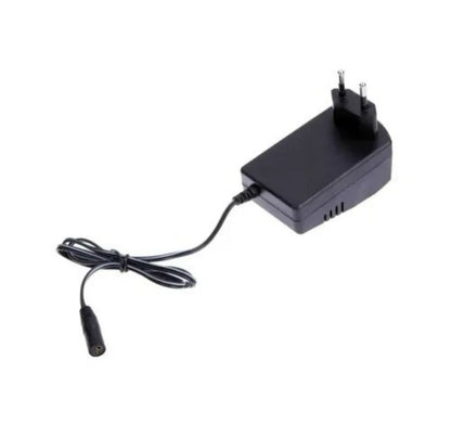 Cargador Universal 12v Regulable 3v-12v